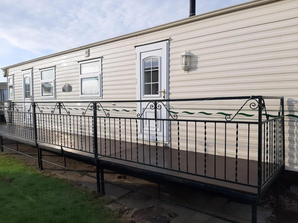 Hotel 6 Berth The Wolds Salisbury Addlethorpe Esterno foto