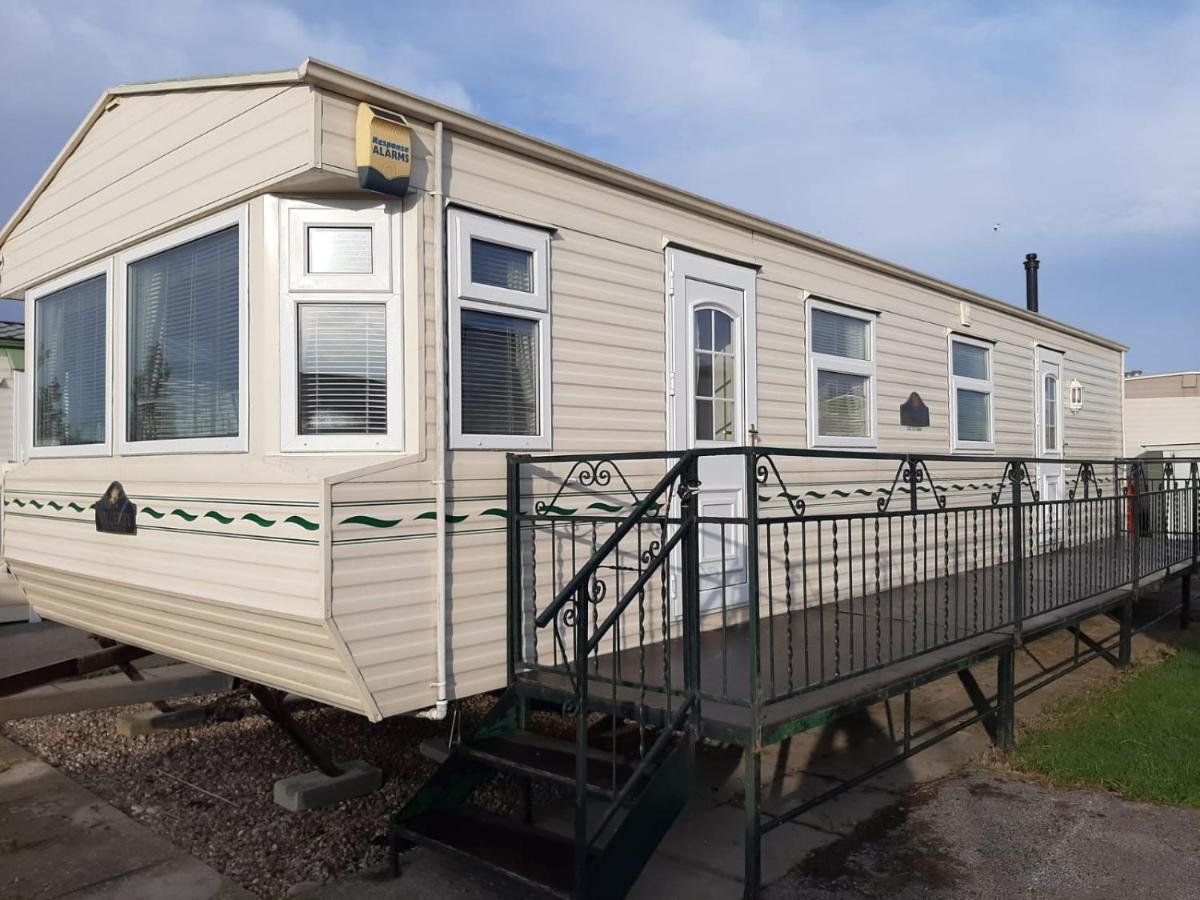 Hotel 6 Berth The Wolds Salisbury Addlethorpe Esterno foto