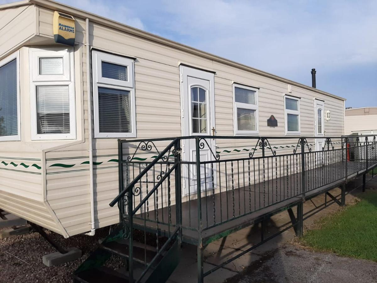 Hotel 6 Berth The Wolds Salisbury Addlethorpe Esterno foto